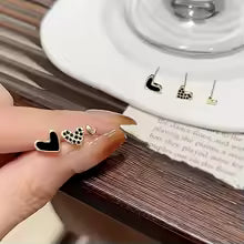 Paire de boucles d’oreilles en forme de cœur