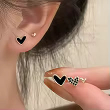 Paire de boucles d’oreilles en forme de cœur